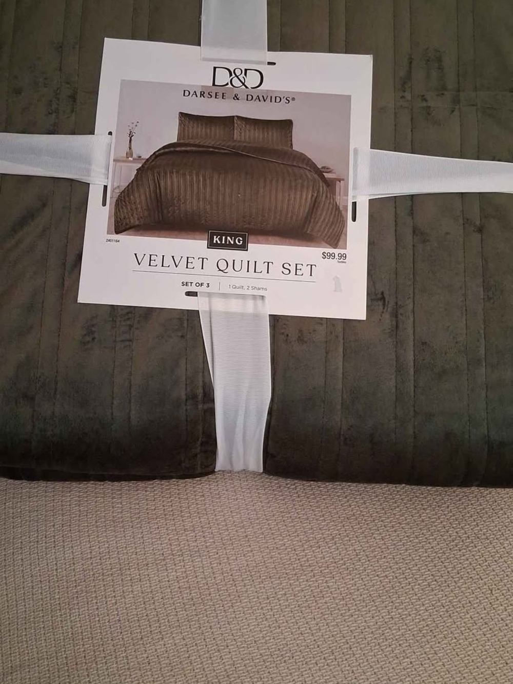 D&D Velvet King Quilt Set in Deep Olive